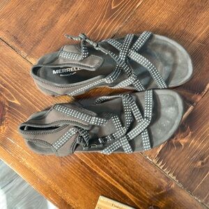 Merrel air cushion, memory foam sports sandal size 8